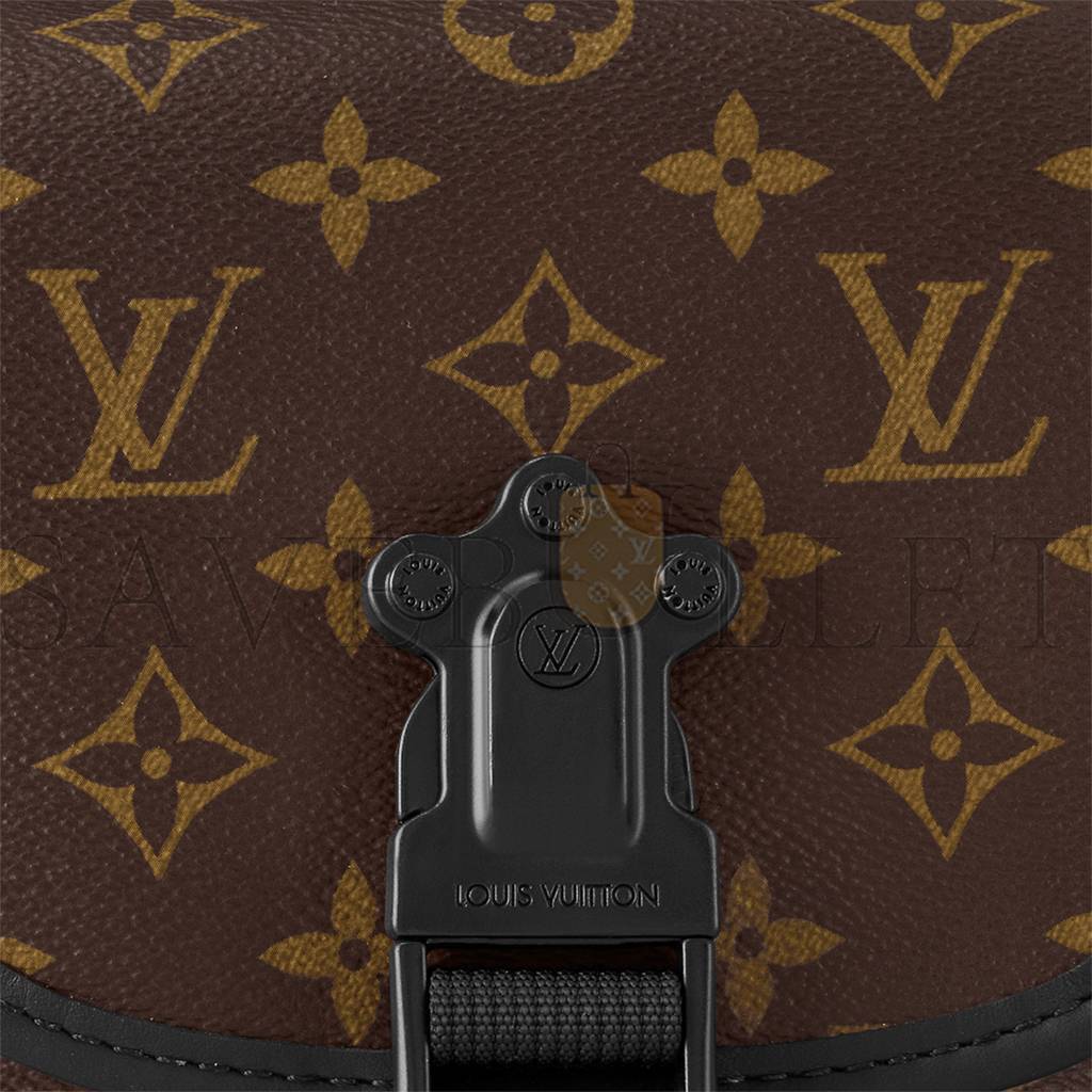 LOUIS VUITTON QUEST MESSENGER M46973 (18*18*10cm) LOUIS VUITTON QUEST MESSENGER M46973 (18*18*10cm)
